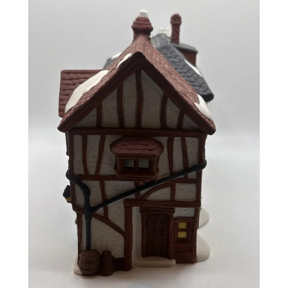 Dept. 56 Heritage Village Collection The Old Curiosity Shop EXCELLENT CONDITION